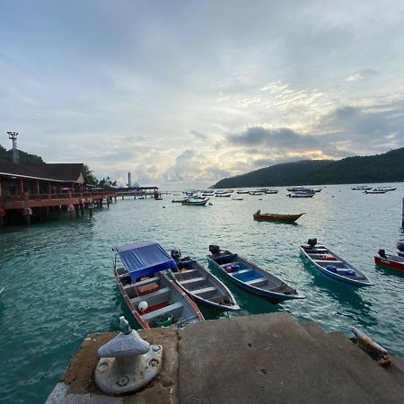 Perhentian Hazipah Hotel Kampong Pasir Hantu Exterior photo
